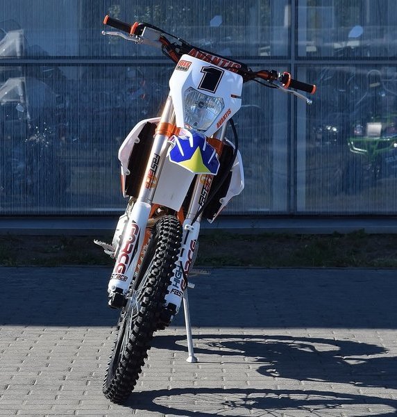 Мотоцикл Avantis Enduro 250 FA